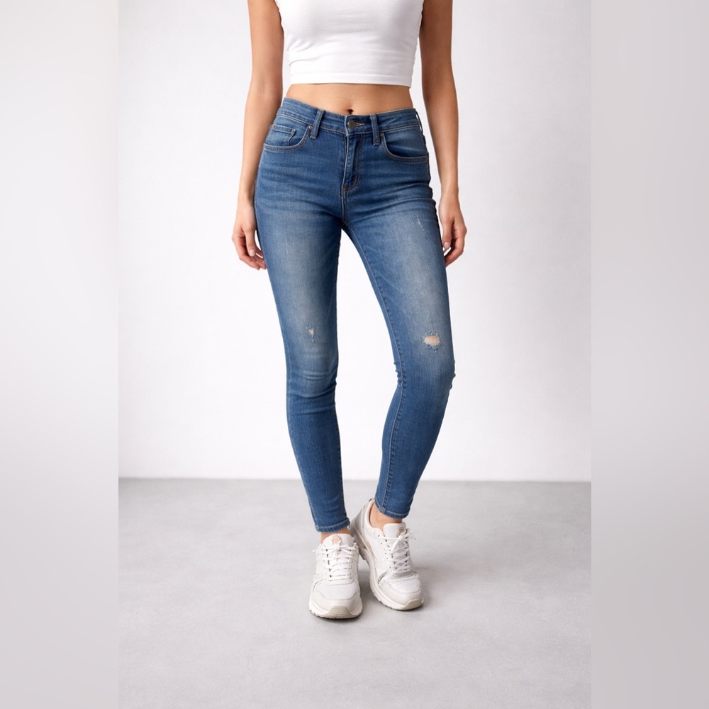 KUT from the Kloth Donna Ankle Skinny Jeans - Distressed Blue - Size 6 Petite